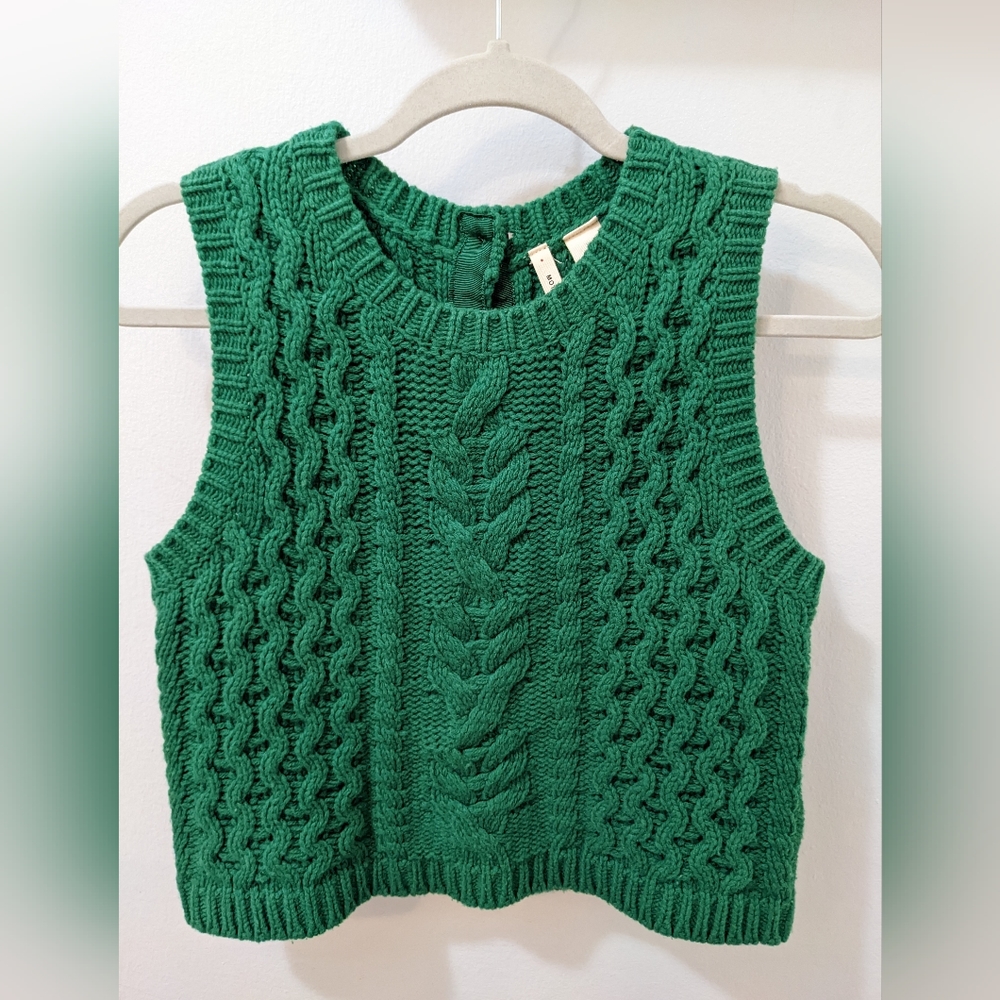 Green Cable Knit Sleeveless Sweater